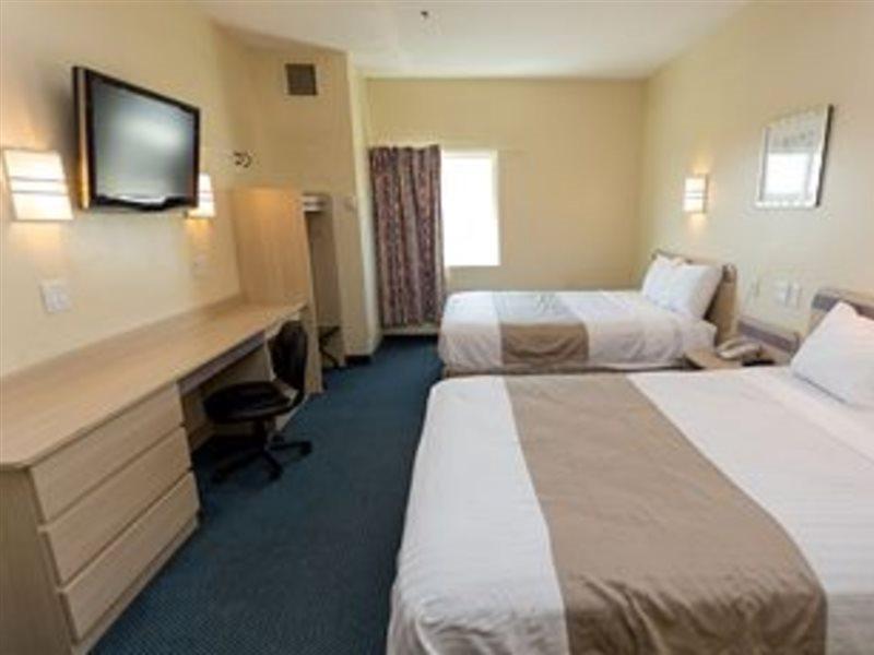 Days Inn & Suites By Wyndham Augusta Near Fort Eisenhower Eksteriør billede